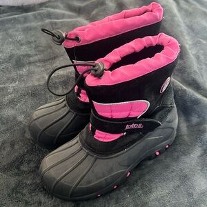 Tote Adventure Gear - Snow Boots
